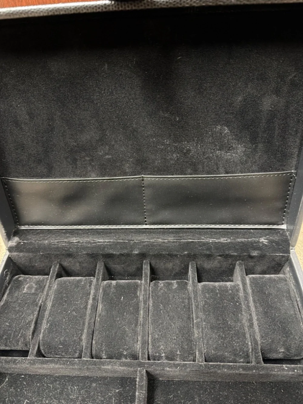 Tech Swiss Black Leather Valet Box